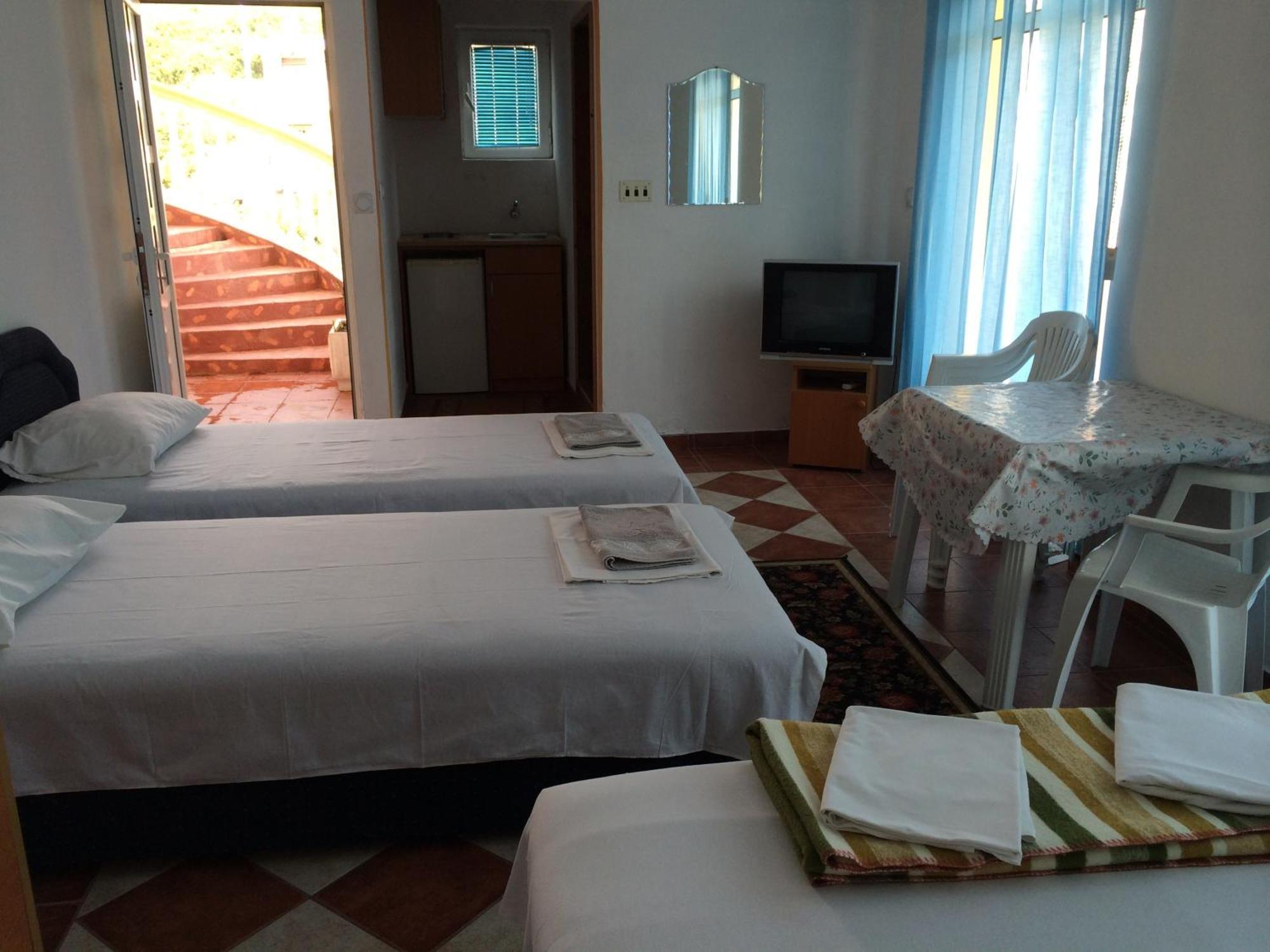 Apartments Delfin Улцин Стая снимка