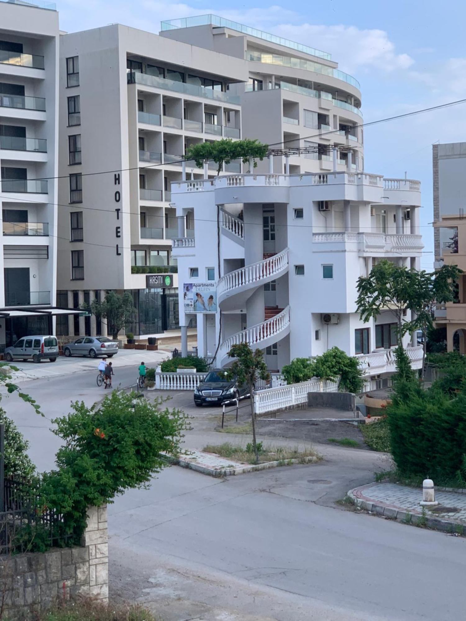 Apartments Delfin Улцин Екстериор снимка