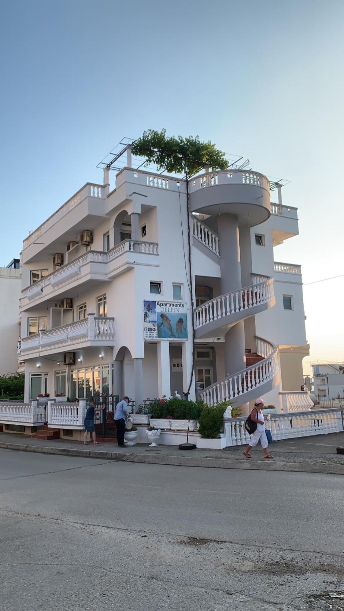 Apartments Delfin Улцин Екстериор снимка