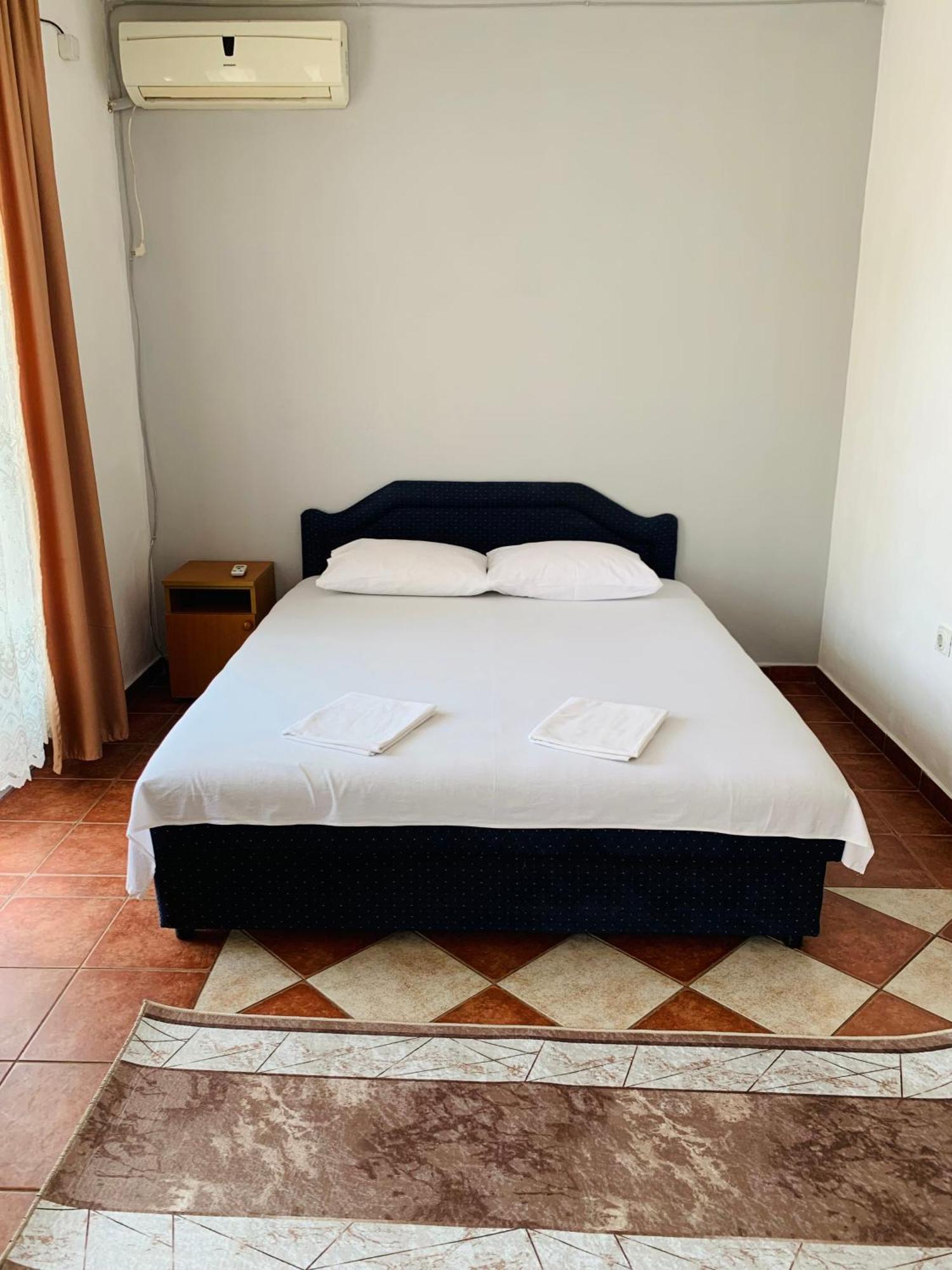 Apartments Delfin Улцин Екстериор снимка