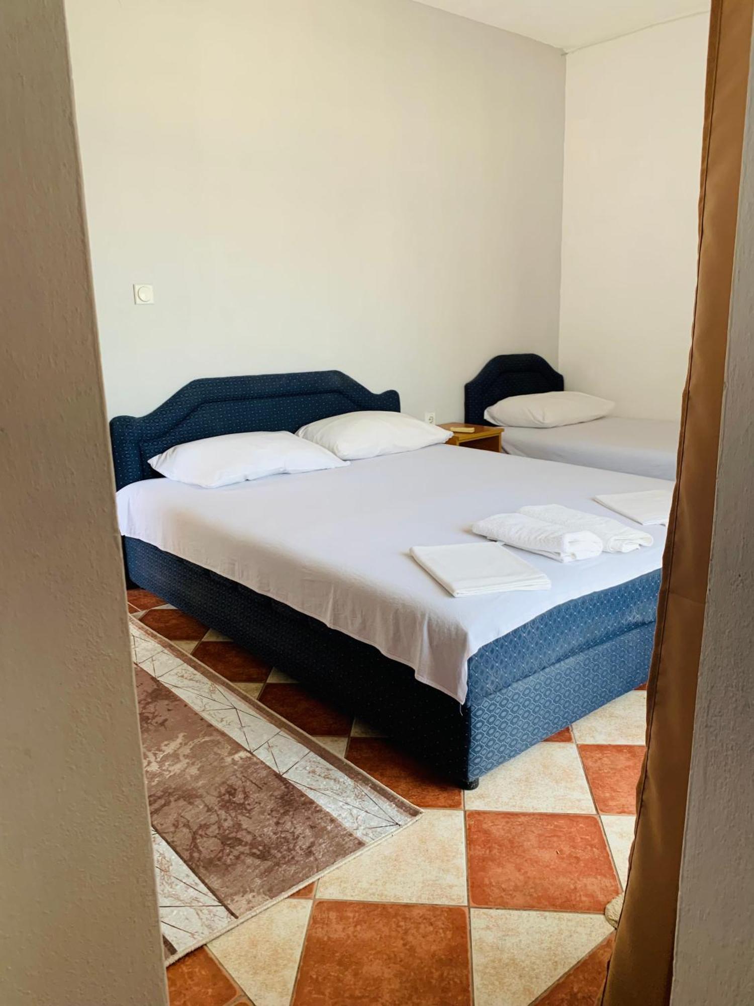 Apartments Delfin Улцин Екстериор снимка