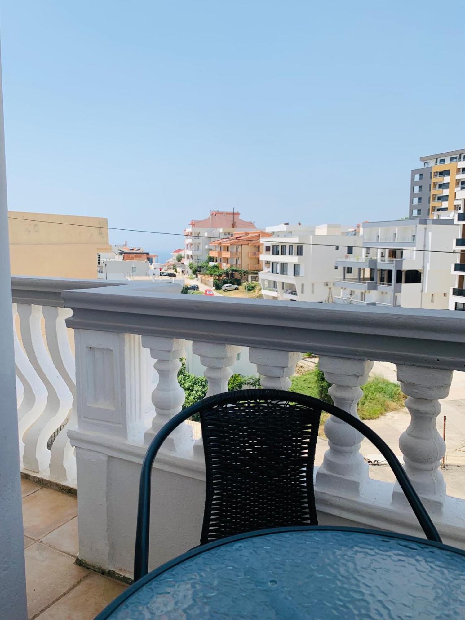Apartments Delfin Улцин Екстериор снимка