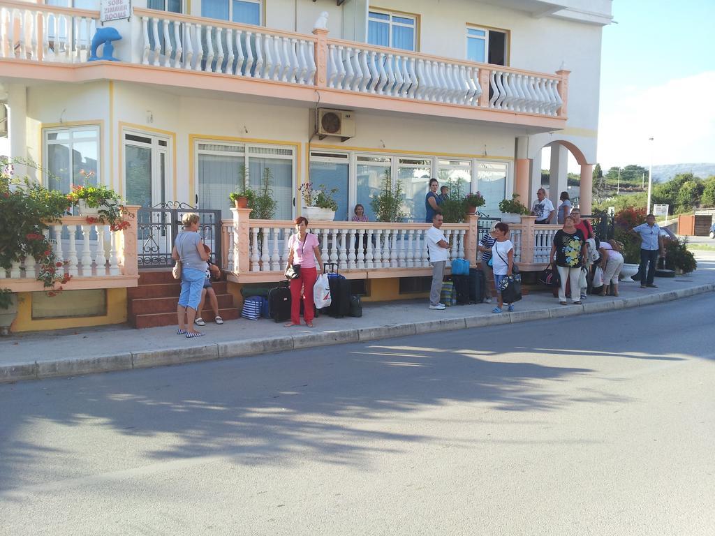 Apartments Delfin Улцин Екстериор снимка